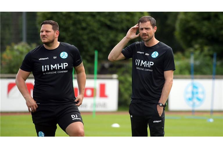 Denis Jercic (li.) bleibt Torwarttrainer im Team von Chefcoach Marco Wildersinn.  
Foto:IMAGO / Rene Traut