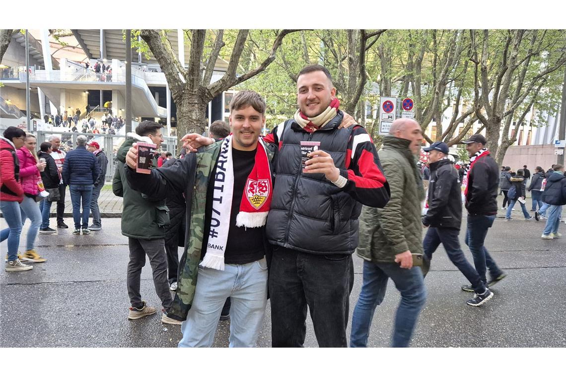 Liveblog: Shirin schwebt, der Wasen feiert, der VfB enttäuscht Denis und Marco aus Weilimdorf tippen auf ein 3:1 für Stuttgart.