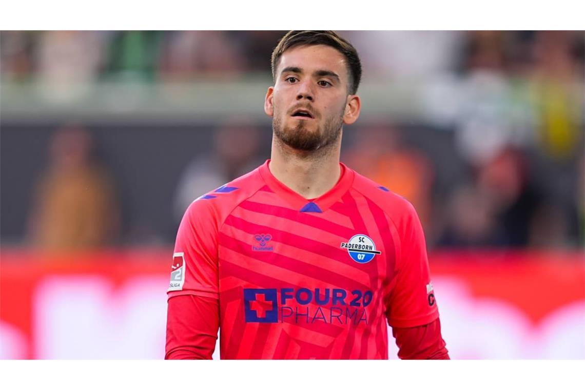 Dennis Seimen, Position: Torwart, Geburtstag: 30.9.1996, Größe:1,92 Meter, Gewicht: 89 Kilogramm, im Kader seit: 1. 12. 2005. Vertrag bis 30. Juni 2029.