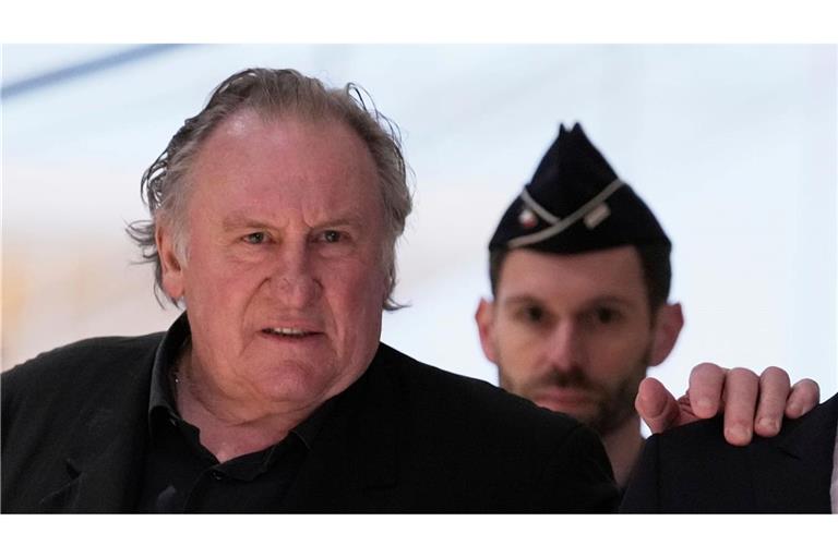 Depardieu streitet die Vorwürfe ab.
