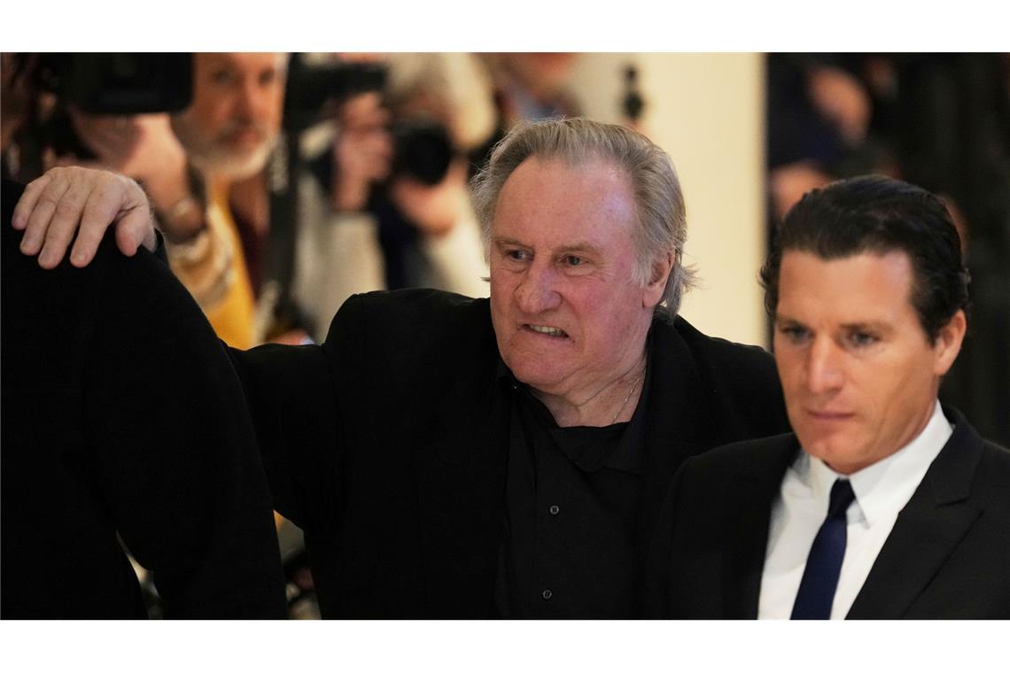 Gericht statt Leinwand: Belästigungs-Prozess gegen Depardieu Depardieu weist Anschuldigungen zurück