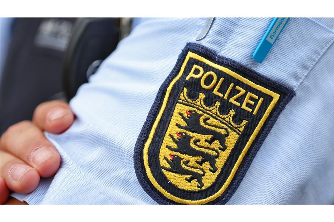 Sechs Schüsse trafen den getöteten Polizisten im Saarland Der 18-jährige Beschuldigte soll noch auf den Beamten geschossen haben, als dieser bereits am Boden lag. (Symbolbild)