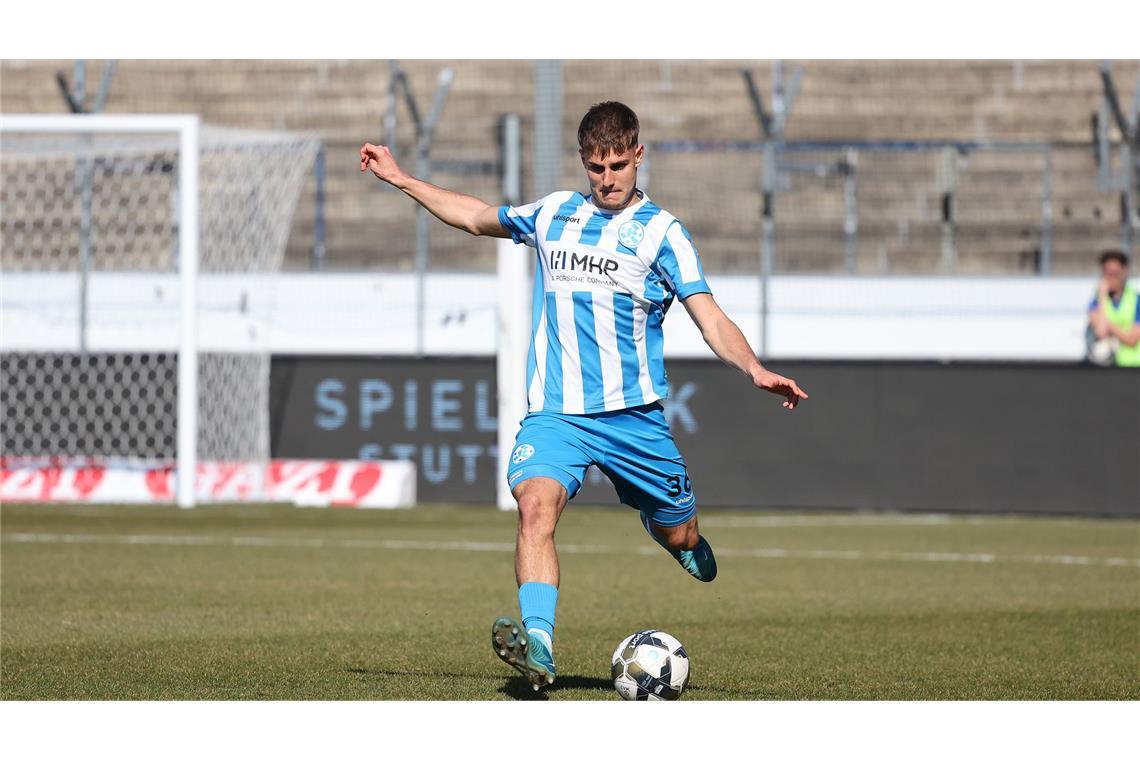 Schembris Doppelschlag bringt Kickers auf Siegerstraße Der 19-jährige Mario Borac hat sich einen Stammplatz erkämpft.