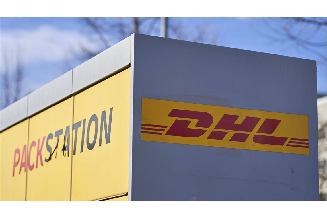 Der 23-Jährige wollte ein Paket mit Drogen an einer Packstation abholen (Symbolbild).