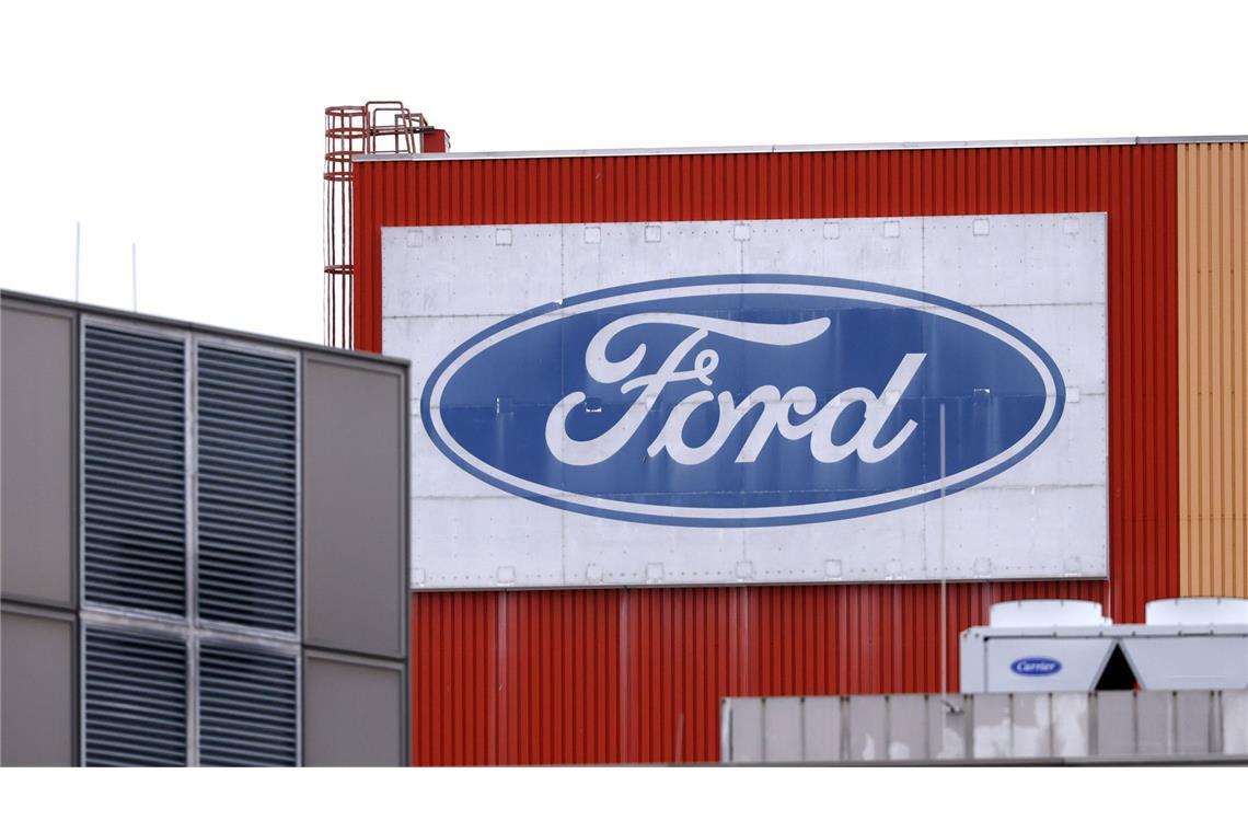 Ford will in Deutschland 2.900 Stellen abbauen Der Absatz der E-Autos läuft nicht so wie geplant. (Archivbild)