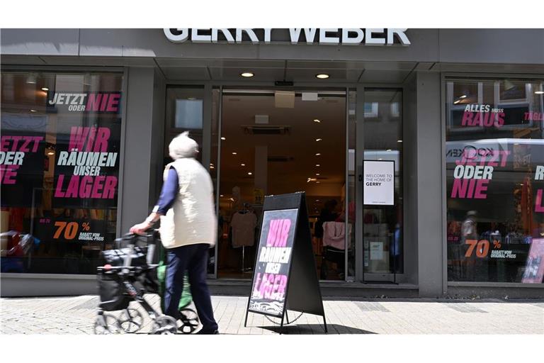 Der Abverkauf läuft auf Hochtouren in den verbliebenen Gerry-Weber-Shops in Deutschland.