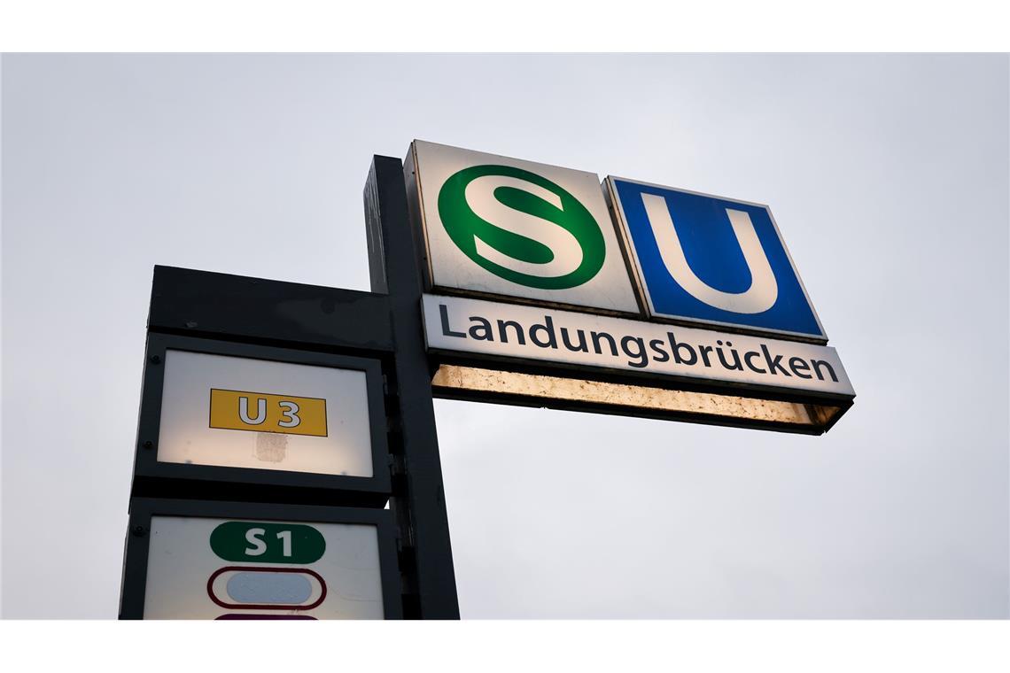 Pünktlichkeit im Nahverkehr: Hamburg top - Frankfurt hinten Der ADAC bescheinigt S- und U-Bahn in Hamburg hohe Pünktlichkeitswerte. (Archivbild)
