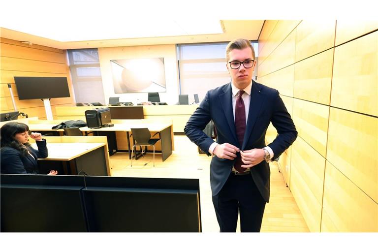 Der AfD-Abgeordnete Daniel Halemba vor Gericht