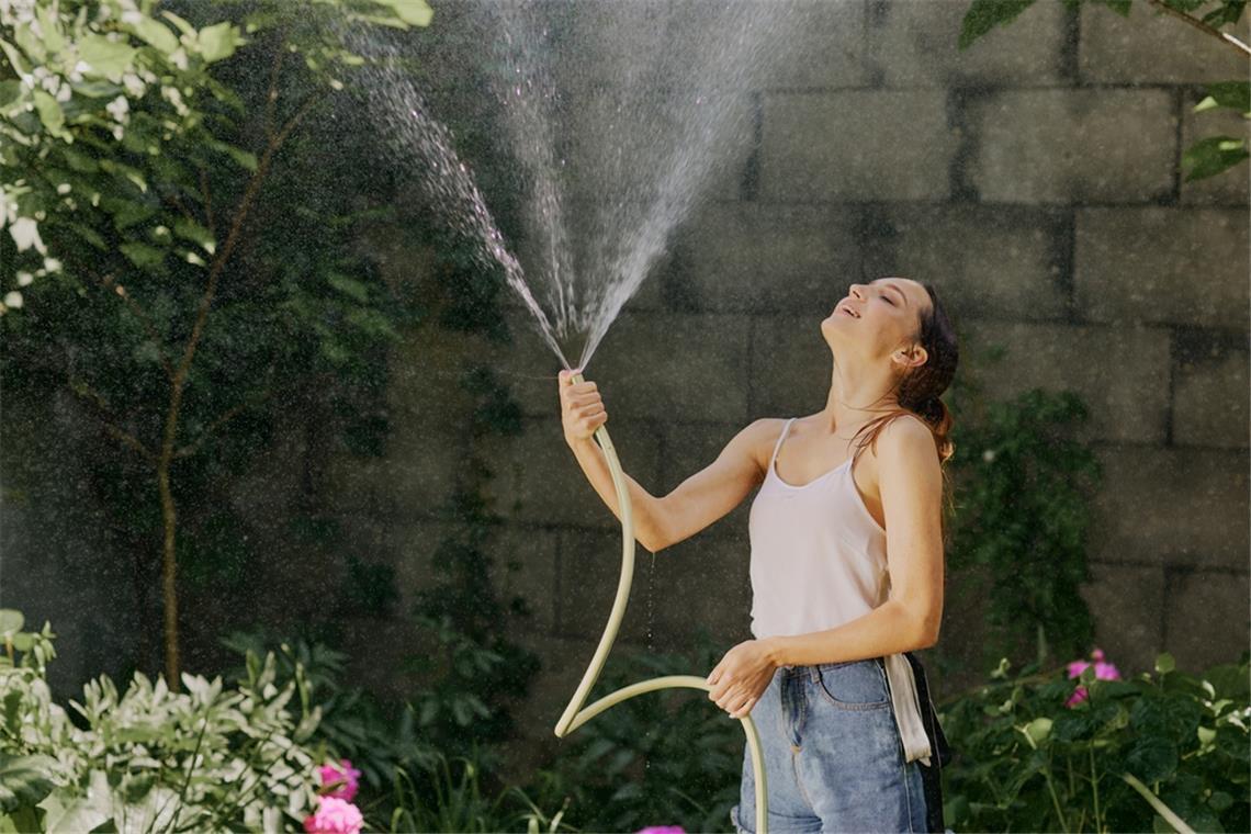Der aktuelle Wettertrend zeigt: Ab Anfang Juli 2025 sinken die Temperaturen spürbar. Wo und wann die Hitze endet.