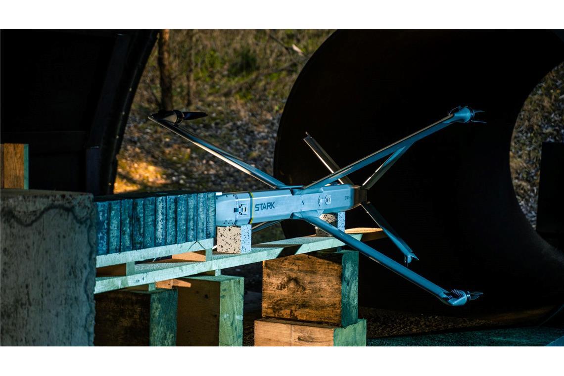 Der als erfolgreich bezeichnete Industrietest soll die Grundlage dafür legen, um die Bundeswehr zügig mit der Drohnenwaffe ausstatten zu können, teilten die Unternehmen nach dem Test mit.