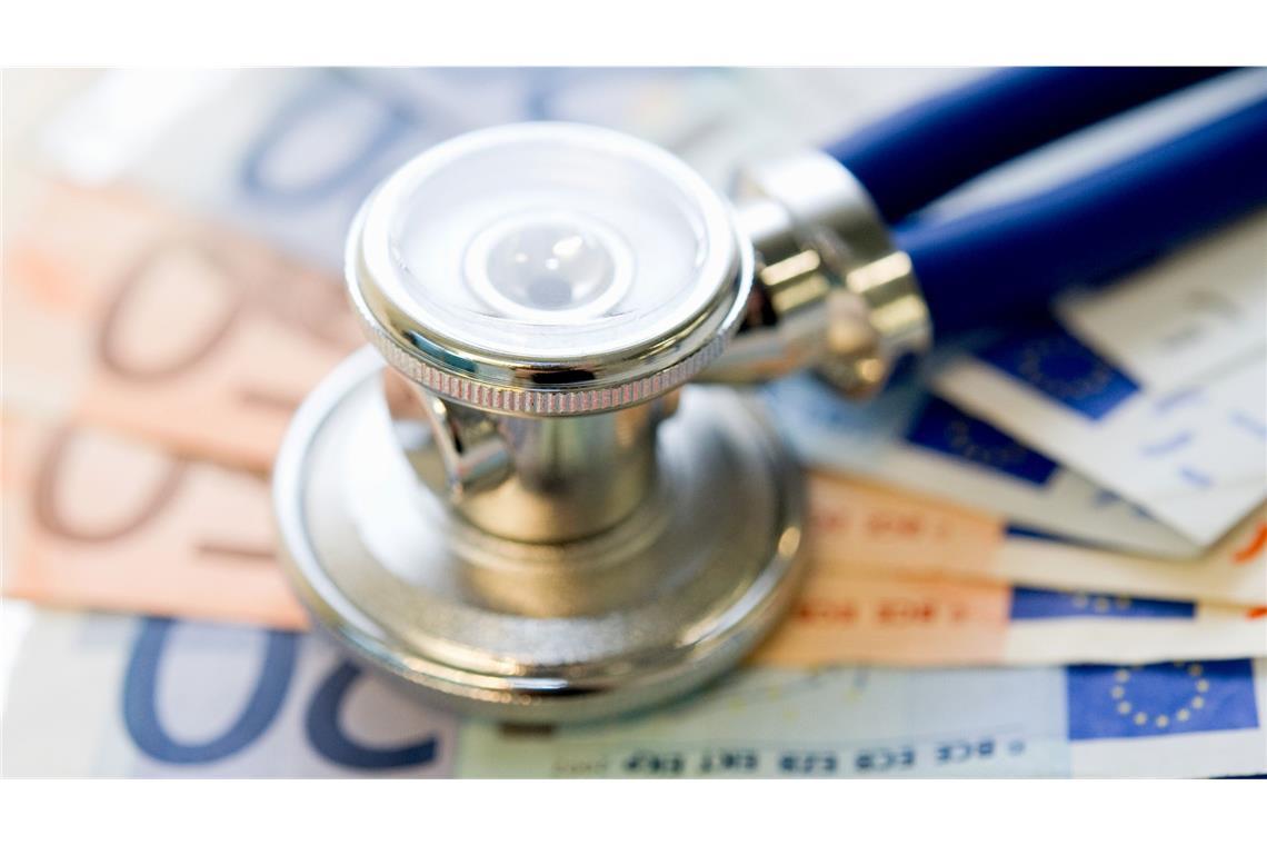 Krankenkassen: Gesetzlich Versicherte werden diskriminiert Der ambulanten Gesundheitsversorgung tue es nicht gut, wenn der Vorwurf einer Bevorzugung von Privatpatienten im Raum stehen bleibe, warnt die Deutsche Stiftung Patientenschutz.