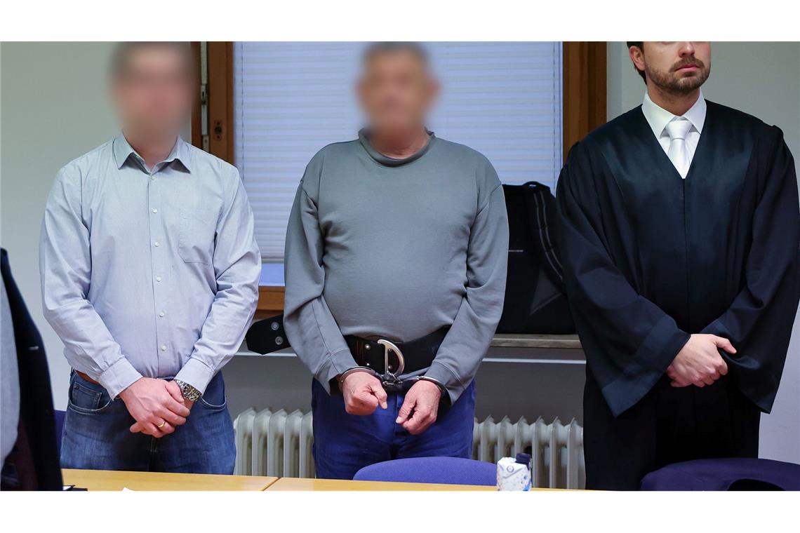 Früherer US-Soldat soll junge Geliebte getötet haben Der Angeklagte sagt zu Prozessbeginn zunächst nichts zu den Vorwürfen.