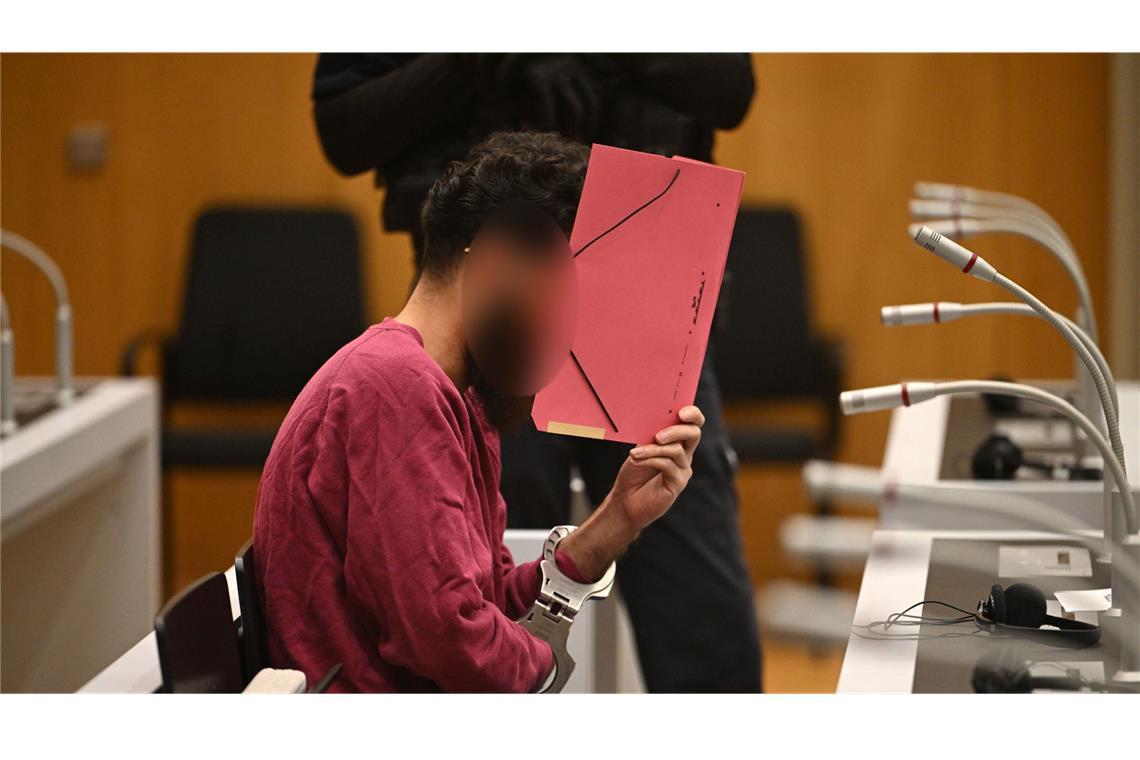 Der Angeklagte Sulaiman A. beim Verfahrensauftakt im Februar 2025.