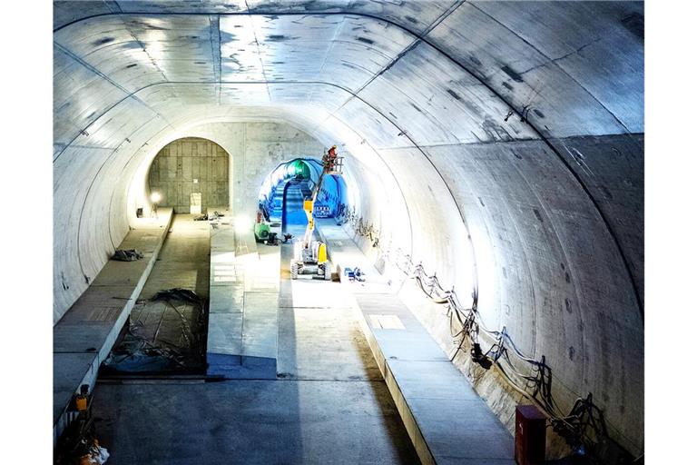Der Anschluss des künftigen Tunnel Wartberg (links im Bild zu sehen ) ist im Tunnel vom Hauptbahnhof nach Bad Cannstatt vorbereitet.