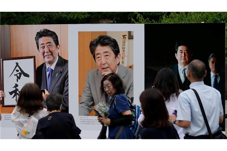 Der Auftakt zum Prozess gegen den Attentäter des japanischen Ex-Premiers Abe zieht großes Interesse auf sich. (Archivbild)