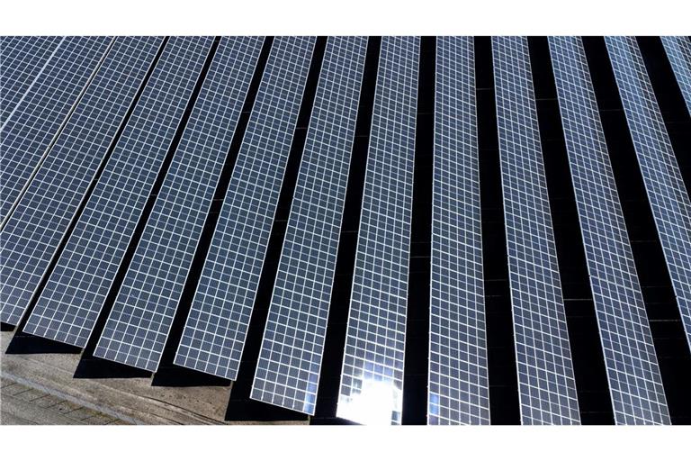 Der Ausbau von Solar- und Speichertechnologien sollte laut Verband konsequent fortgesetzt werden.