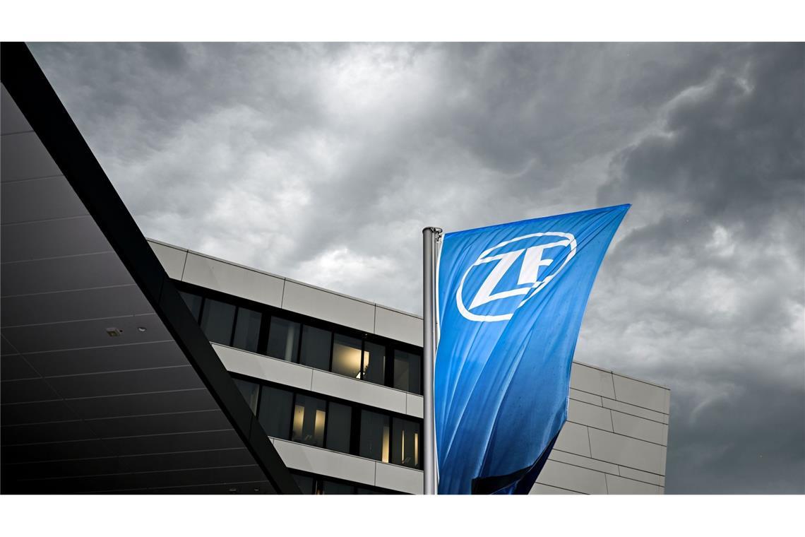 Der Automobilzulieferer ZF Friedrichshafen sieht sich auf dem Weg zu besseren Zeiten.