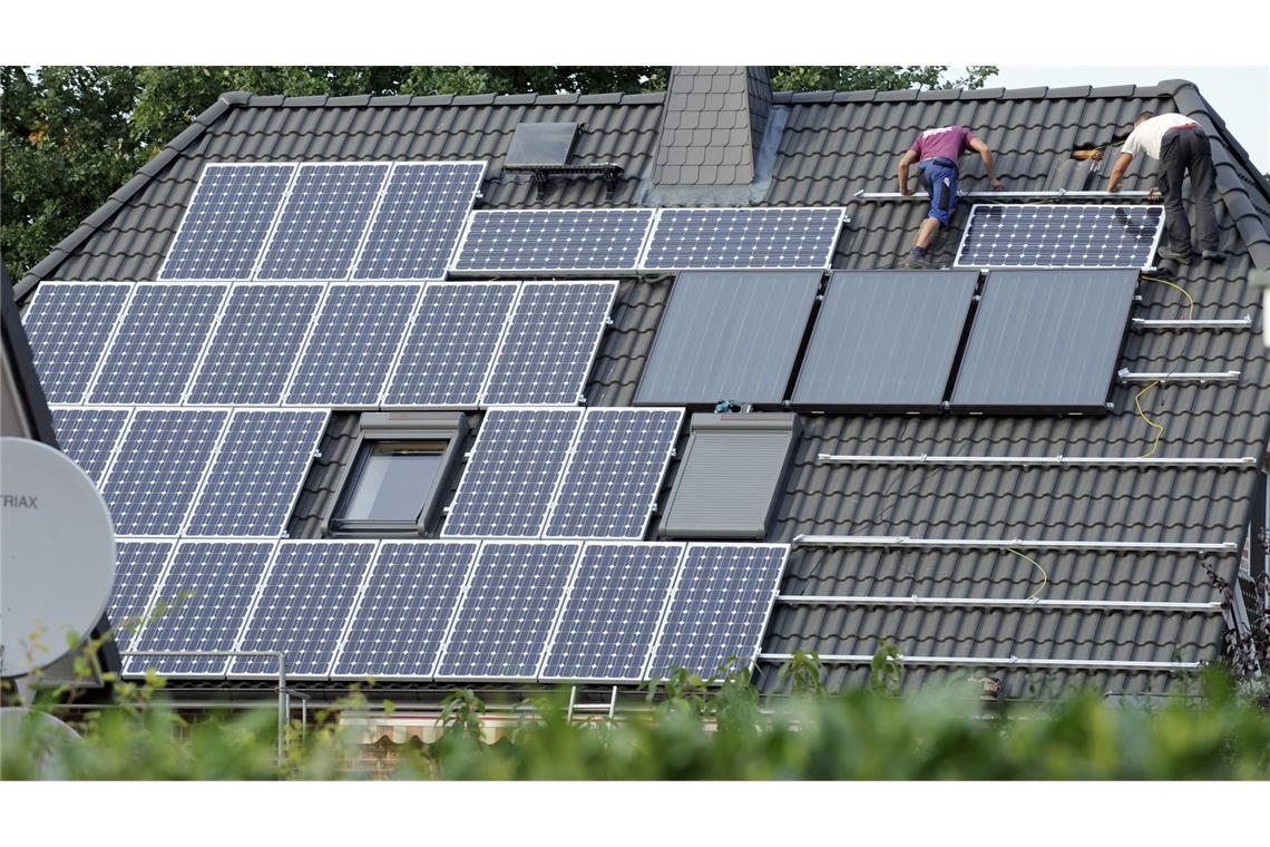 Der Bau von neuen Solaranlagen stockt - vor allem im Privatbereich. (Archivbild)