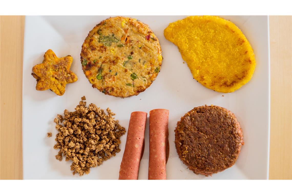 Großes Potenzial für Fleisch-Alternativen Der Beirat erläutert in einem Gutachten, rein pflanzliche Alternativen würden voraussichtlich schon bald so günstig sein, dass sie eine breite Käuferschaft ansprechen und zunehmend nachgefragt werden.