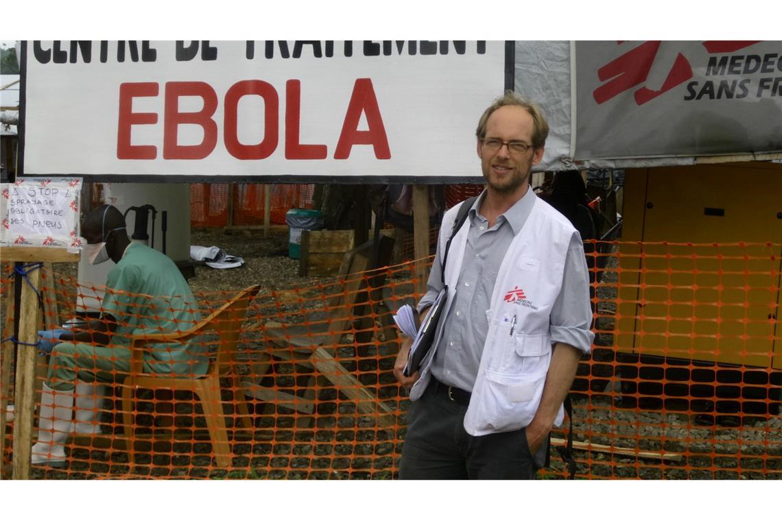 Der Berliner Arzt Maximilian Gertler war für Ärzte ohne Grenzen schon mehrfach im Ebola Einsatz (Handout)