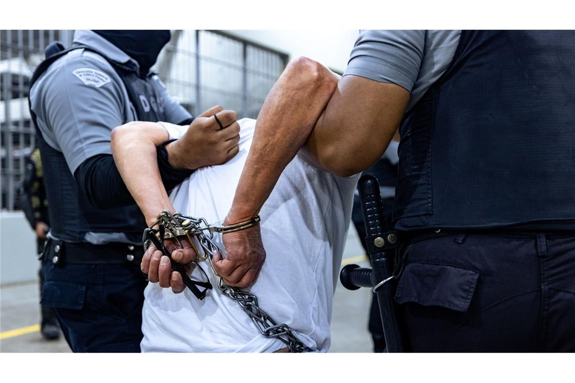 Versehentlich nach El Salvador abgeschobener Mann soll zurück in die USA Der Betroffene wurde irrtümlich nach El Salvador abgschoben.