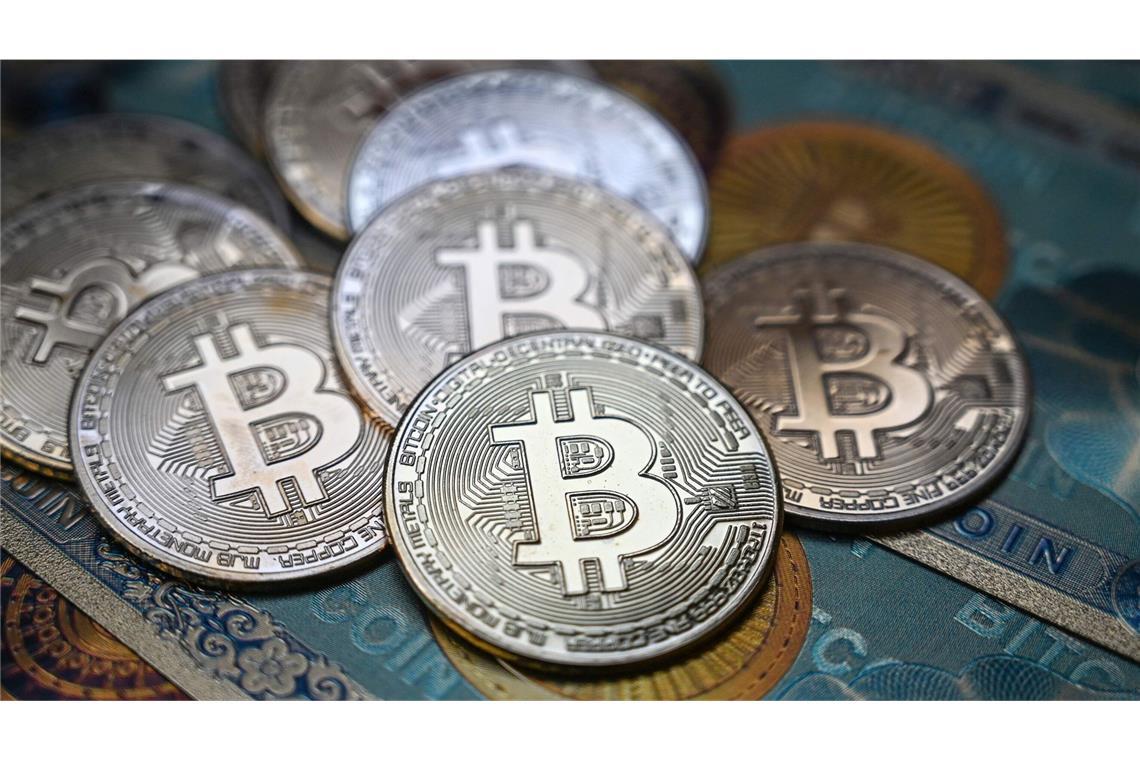 Bitcoin über 90.000 US-Dollar Der Bitcoin ist auf den höchsten Stand seit Anfang März gestiegen.