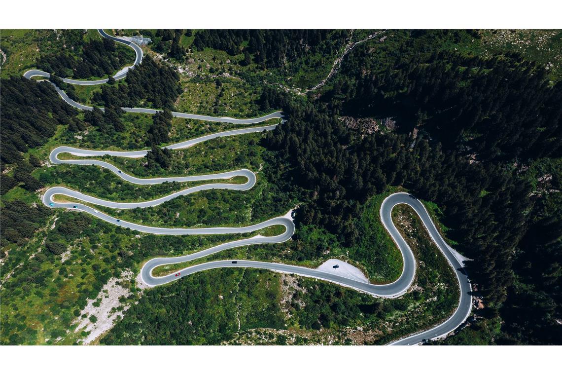 Steinschlaggefahr: Silvretta-Hochalpenstraße 2025 gesperrt Der Blick auf die Silvretta-Hochalpenstraße. Die Straße bleibt 2025 wegen Steinschlaggefahr geschlossen (Archivfoto).