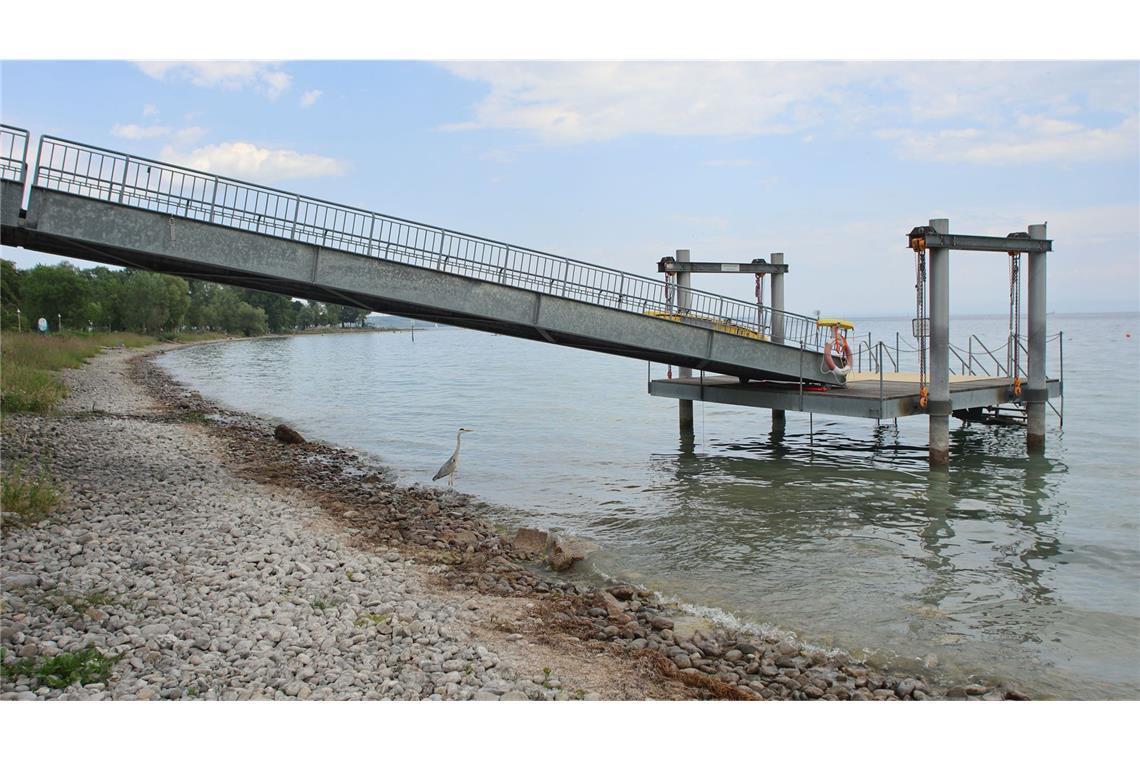 Der Bodensee führt derzeit so wenig Wasser wie selten um diese Jahreszeit.