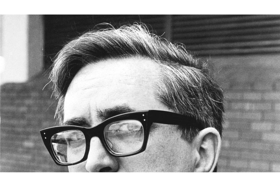 Der britische Autor Len Deighton war vor allem für seine Spionagethriller bekannt, schrieb aber auch Kochbücher. (Archivbild)