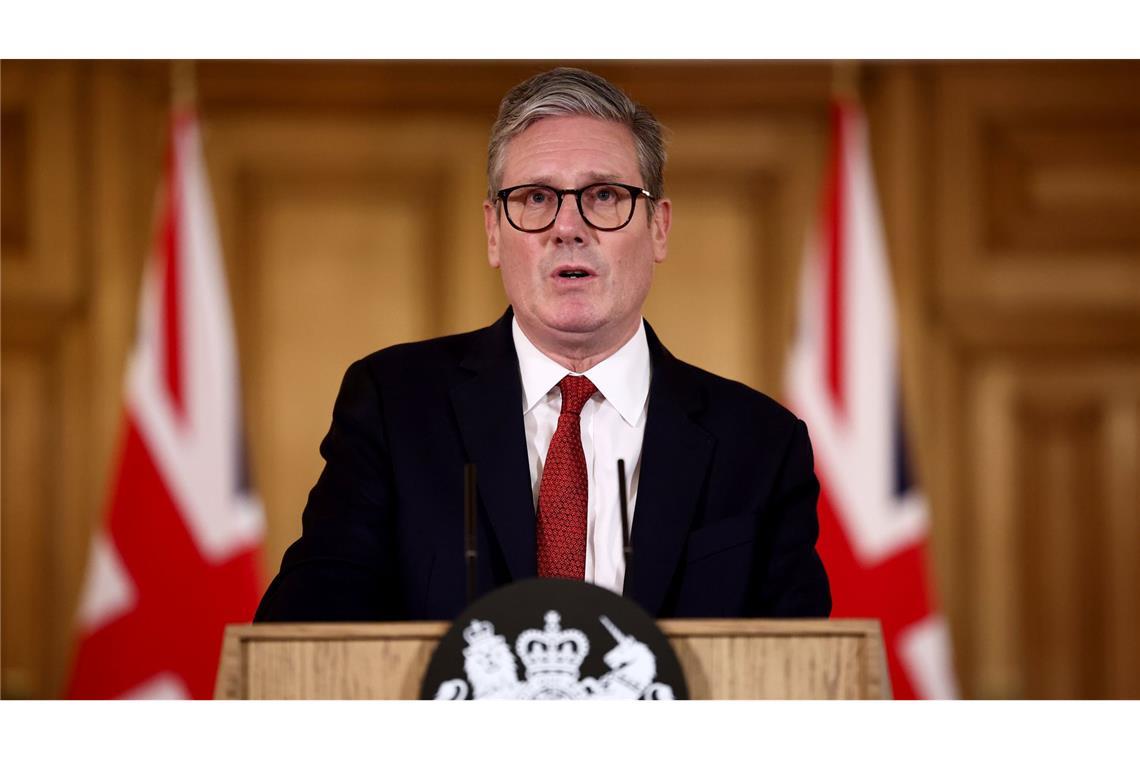 Großbritannien will irreguläre Migration mit digitalem Ausweis eindämmen Der britische Premierminister Keir Starmer will am Freitag mit Politikern aus aller Welt besprechen, wie sich Linke und Liberale dem Rechtsruck entgegenstellen können. (Archivbild)