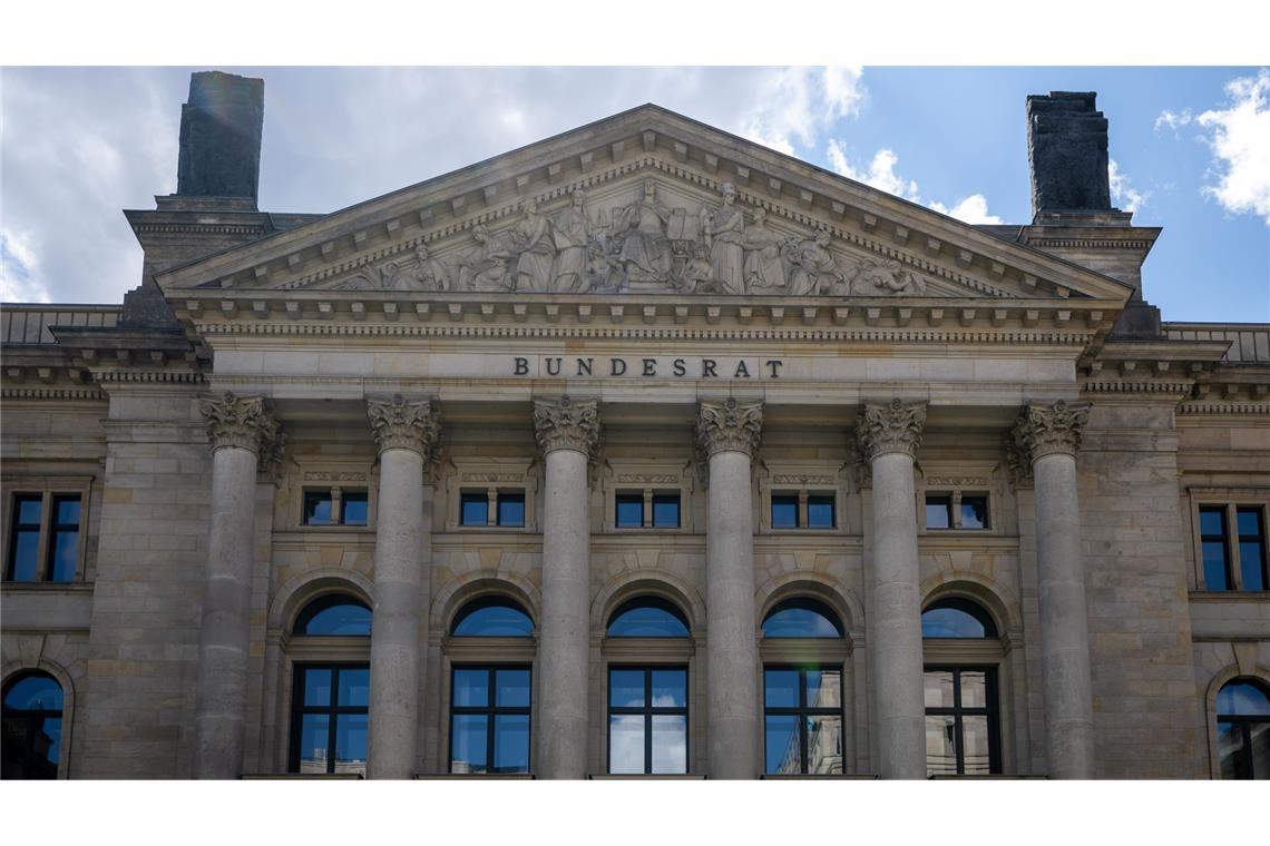 Kretschmann verteidigt Aufweichen der Schuldenbremse Der Bundesrat entscheidet über das Milliarden-Finanzpaket. (Archivbild)