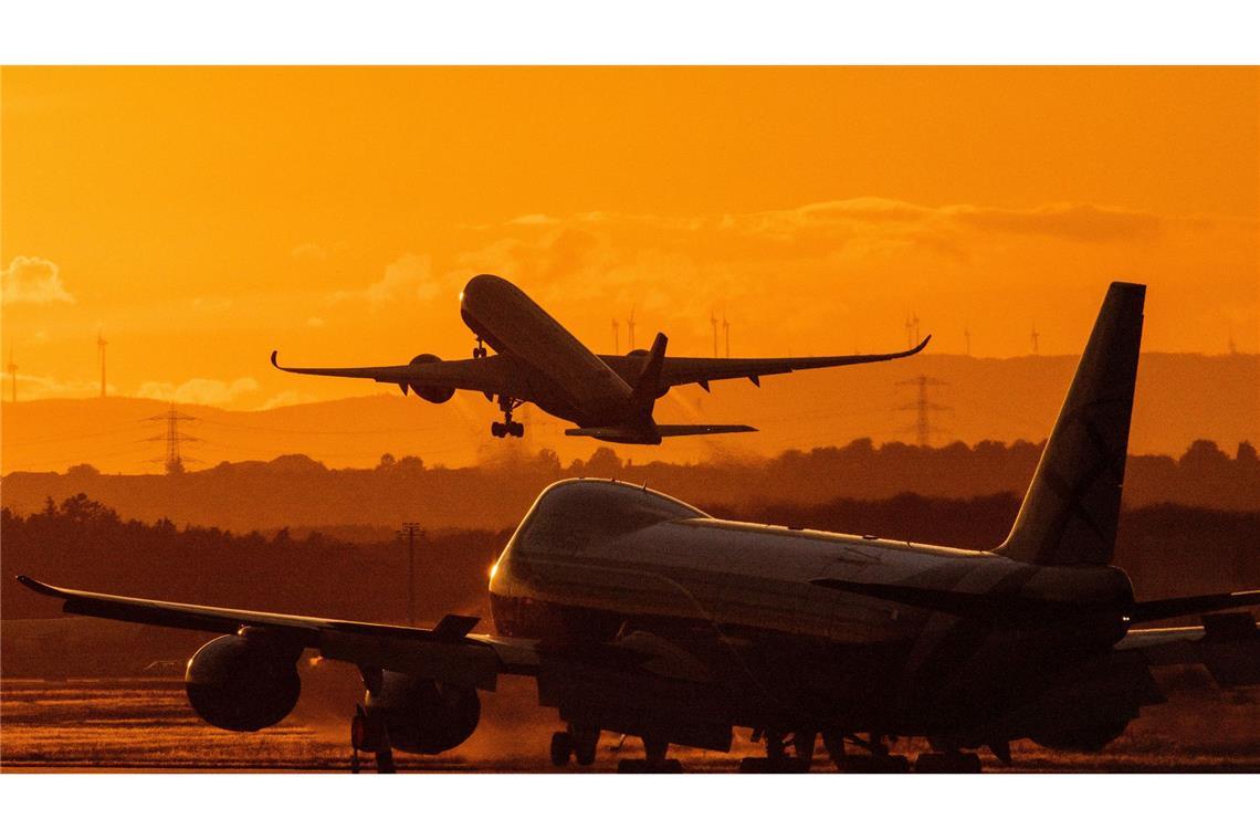 Der Bundestag hat der Senkung der Flugticketsteuer zugestimmt (Archivbild)