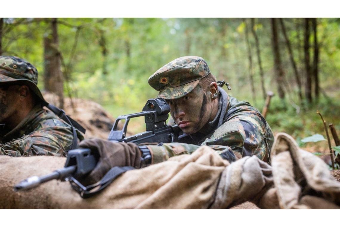 Der Bundestag hat die umstrittenen Pläne für einen neuen Wehrdienst beschlossen. (Symbolbild)