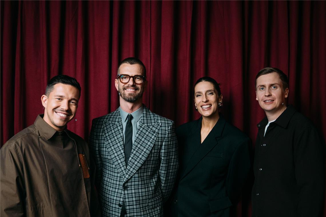 Der Cast der 11. Staffel von "Wer stiehlt mir die Show?": Nico Santos, Joko Winterscheidt, Andrea Petkovic und Till Reiners (v. l.).
