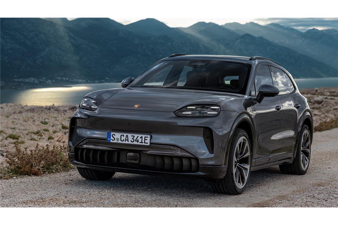 Der Cayenne war das erste SUV von Porsche und ist mittlerweile das gefragteste Modell. Jetzt gibt es ihn auch elektrisch.