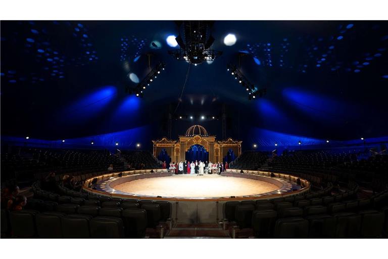 Der Circus Krone feierte am ersten Weihnachtstag die Premiere seines Winterprogramms, das in diesem Jahr unter dem Motto "Ich. Du. Wir. Krone" steht. (Archivbild)