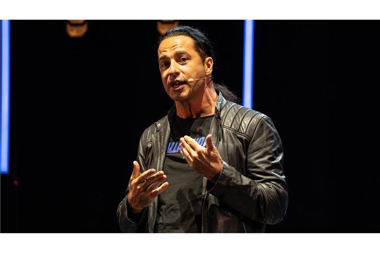 Der Comedien stand am Freitagabend in der nahezu ausverkauften Hanns-Martin-Schleyer-Halle auf der Bühne (Archivbild).