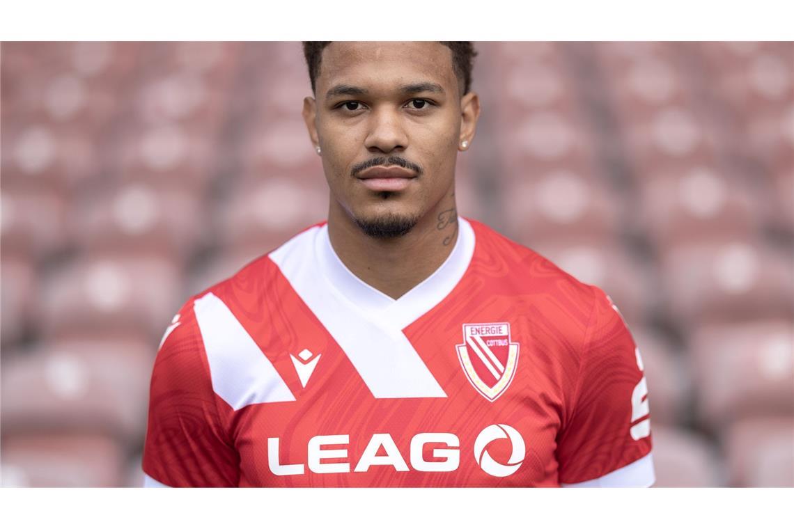 Der Cottbuser Justin Butler berichtete, dass er mit Affenlauten beleidigt wurde. (Archivbild)