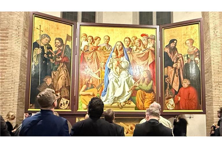 Der Cranach-Triegel-Altar ist in der Marienkirche des Friedhofs Campo Santo Teutonico zu sehen.