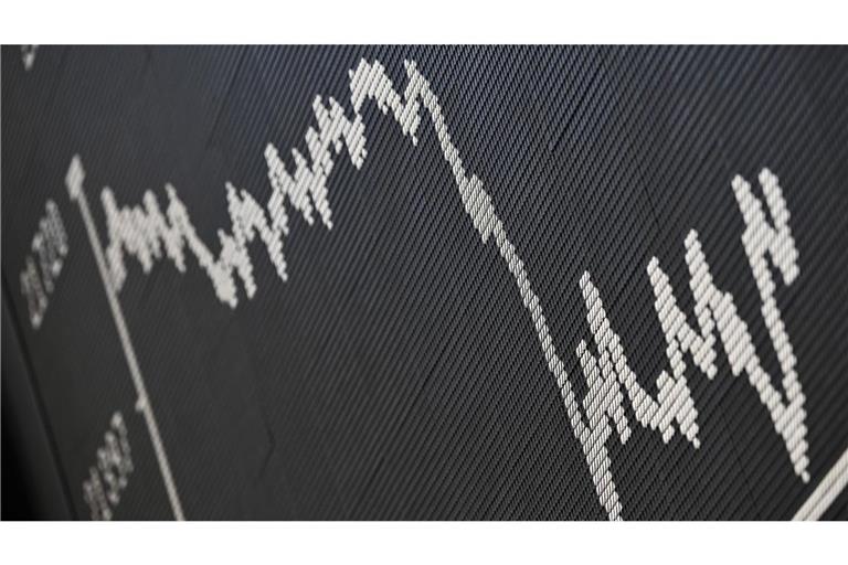 Der Dax  fiel am Montag in den ersten Handelsminuten um mehr als 2.100 Zähler. (Symbolfoto)
