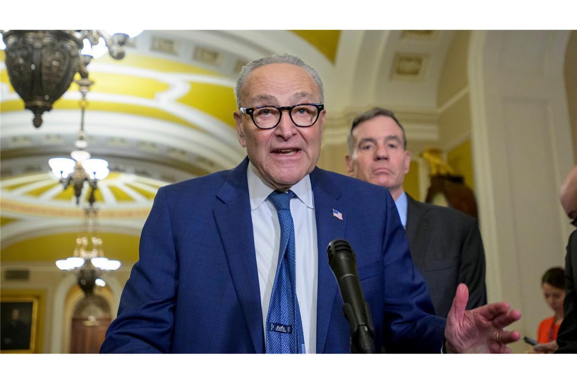 Der demokratische Minderheitsführer im Senat, Chuck Schumer, will die Zollpläne Trumps im Senat stoppen. (Archivbild)