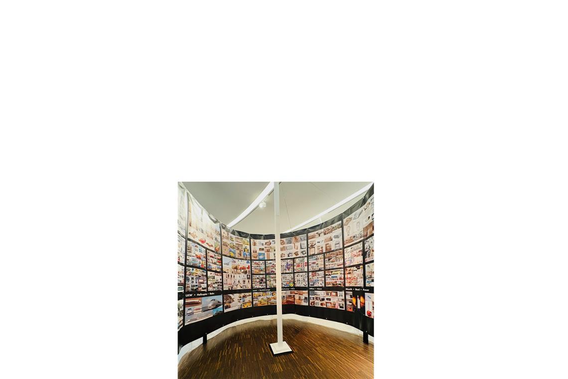 Der Mann, der das Feuerzeug neu erfand Der Designer hat mehr als 3000 Produkte entworfen. Blick in die Ausstellung „Schöne Welt von morgen“.