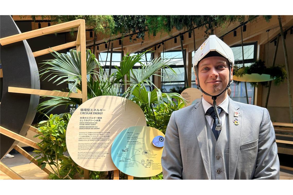 Japans Kaiser läutet die Expo ein Der deutsche Pavillon - im Bild Christopher Hecker, der Direktor des Pavillons - dreht sich rund um das Thema Kreislaufwirtschaft und Nachhaltigkeit.