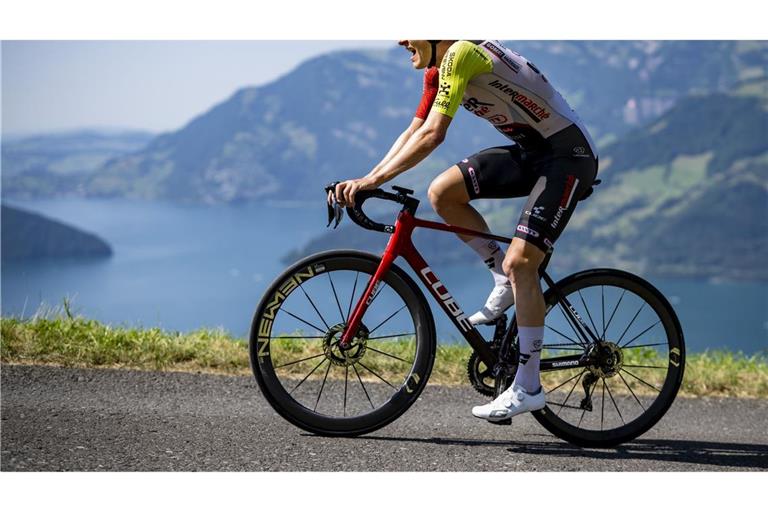 Der deutsche Radprofi Georg Zimmermann ist bei der neunten Etappe der Tour de France heftig gestürzt.