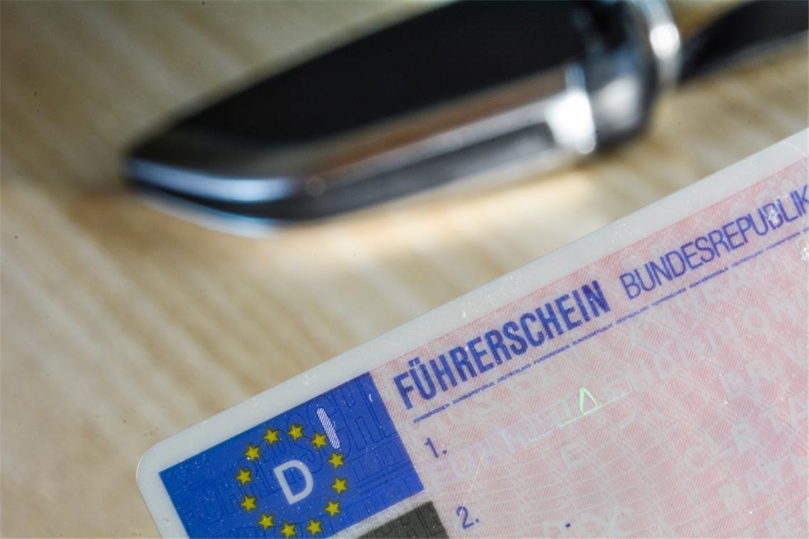 Wie heißt die benötigte App? Der digitale Führerschein soll bald kommen.