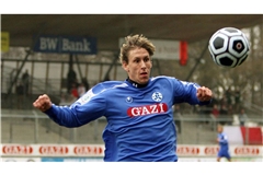 Der ehemalige Kickers-Stürmer Bastian Bischoff löste beim FC Auggen Trainer Marco Schneider ab.     


Foto: imago/Sportfoto Rudel 