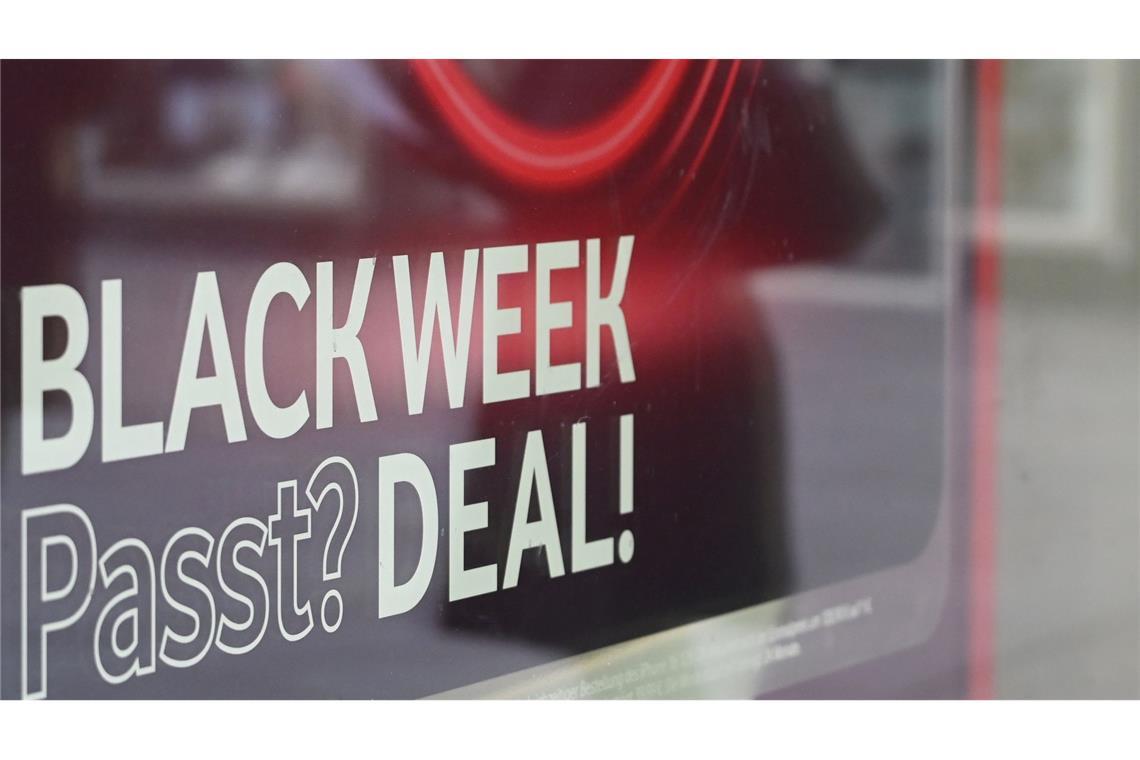 Black Friday: Kunden geben nicht mehr aus als 2023 Der Einzelhandel in Deutschland rechnet zu den Aktionstagen mit einem Umsatz von 5,9 Milliarden Euro.