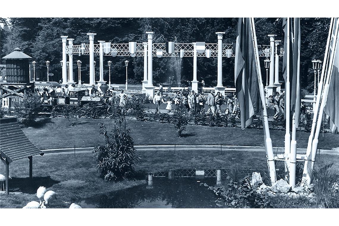 Deutschlands größter Freizeitpark baut neuen Themenbereich Der europäische Gedanke wurde von Anfang an betont, prägte den Park aber noch nicht komplett.