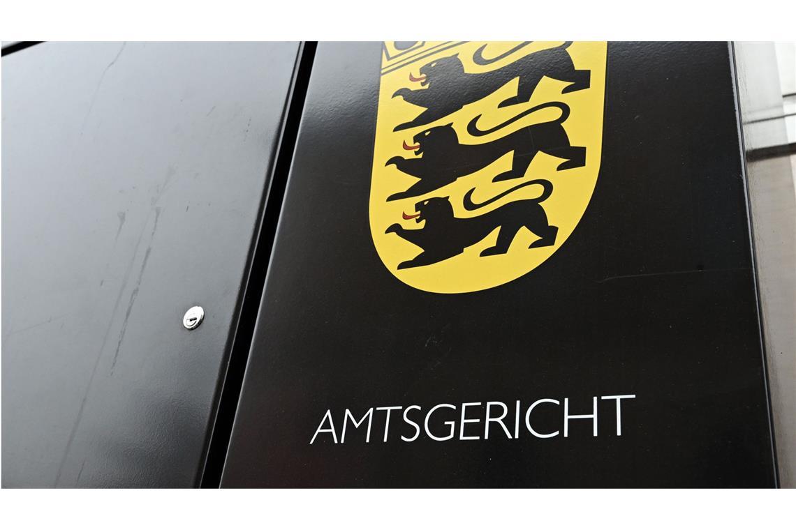 Strafe für Domina: Einnahmen von „Sklaven“ bei Steuererklärung weggelassen Der Fall wurde vor dem Karlsruher Amtsgericht verhandelt. (Archivbild)