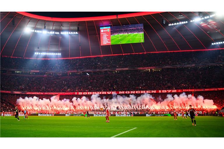 Der FC Bayern sperrt große Teile der Südkurve.